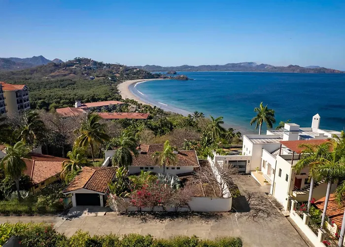Dreamy Spanish-style With Sweeping Ocean Views, Elegant Nautical Design & Giant Infinity Pool Сasa de vacaciones *