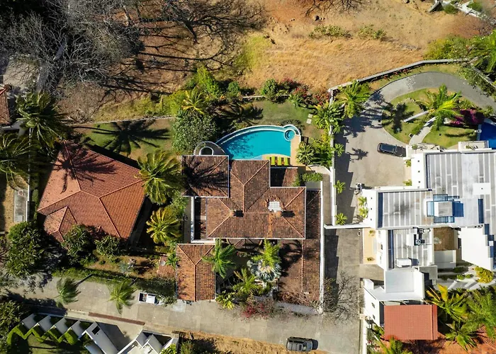 Сasa de vacaciones Dreamy Spanish-style With Sweeping Ocean Views, Elegant Nautical Design & Giant Infinity Pool *