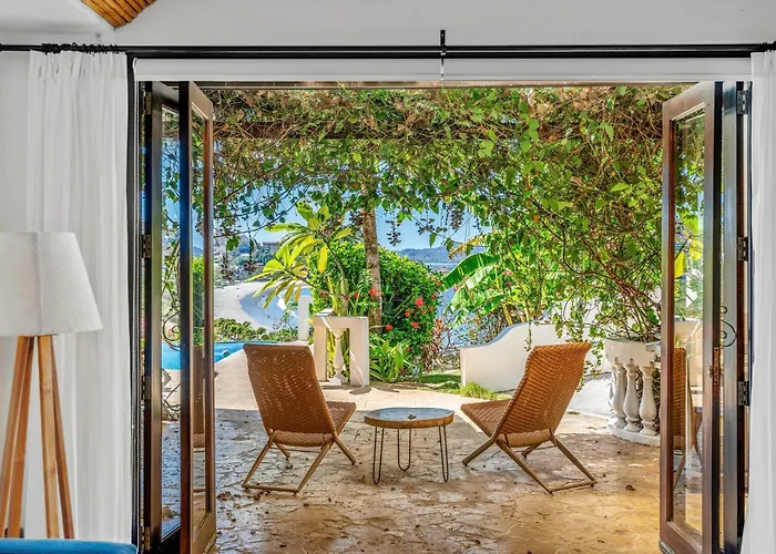 Dreamy Spanish-style With Sweeping Ocean Views, Elegant Nautical Design & Giant Infinity Pool Playa Flamingo