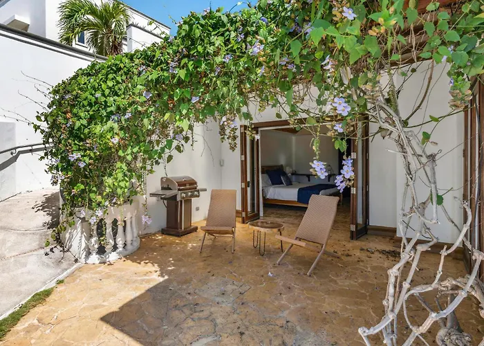 Dreamy Spanish-style With Sweeping Ocean Views, Elegant Nautical Design & Giant Infinity Pool * Playa Flamingo