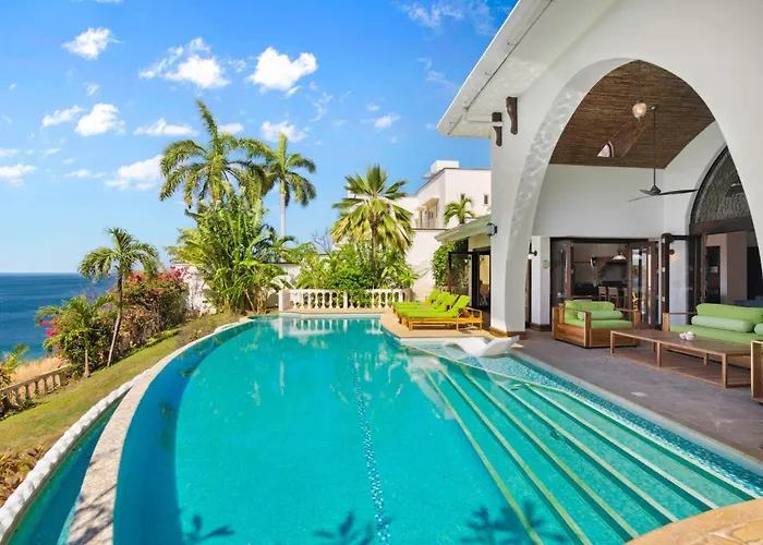 Сasa de vacaciones Dreamy Spanish-style With Sweeping Ocean Views, Elegant Nautical Design & Giant Infinity Pool *
